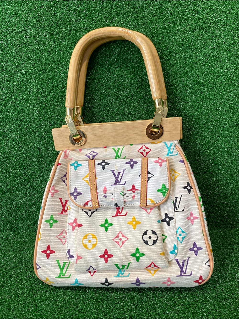 Vintage Fashion Abelia LV Multicolor Canvas Top-Handle Bag 9”x9”x14”
(Sep 026)